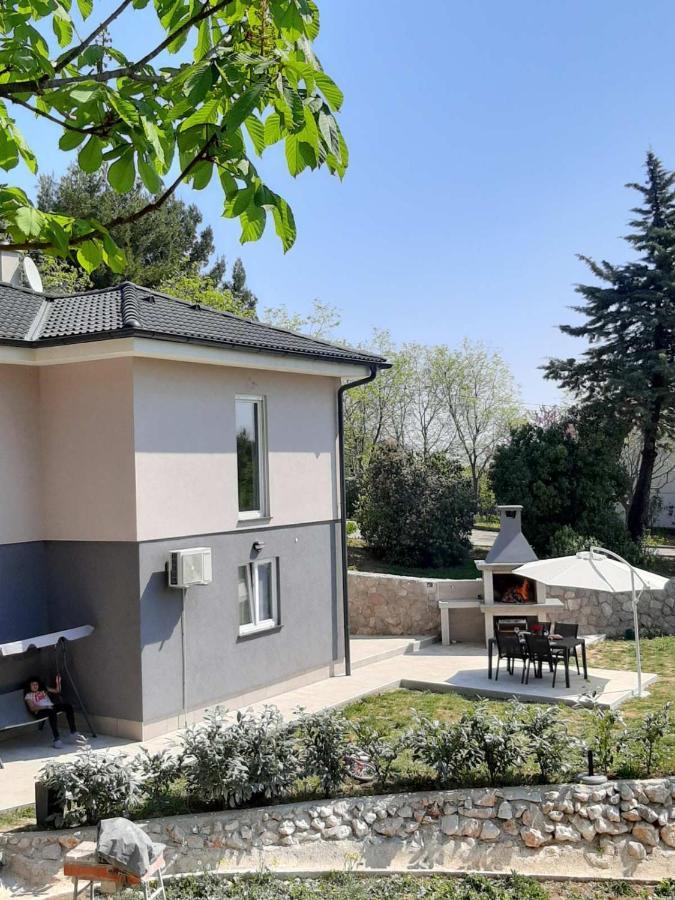Apartment Natali Brseč Eksteriør bilde