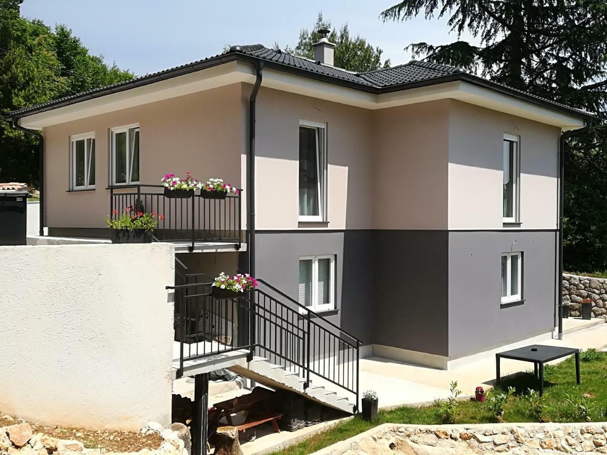 Apartment Natali Brseč Eksteriør bilde