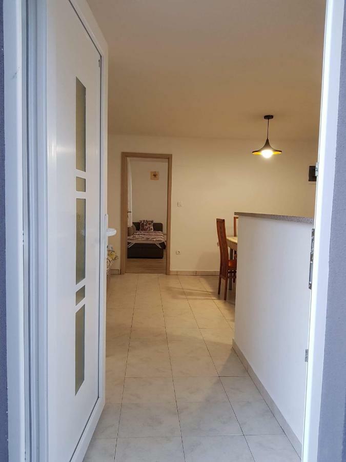 Apartment Natali Brseč Eksteriør bilde
